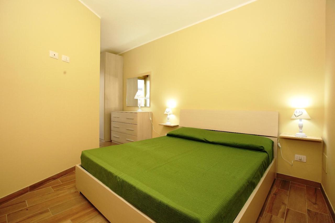 Re Sole Case Vacanze - Esclusivo Attico M A R T E Con Spaziosissima Terrazza Solarium Attrezzata Avola Exterior foto